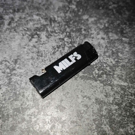 Milfs Empire Feuerzeug